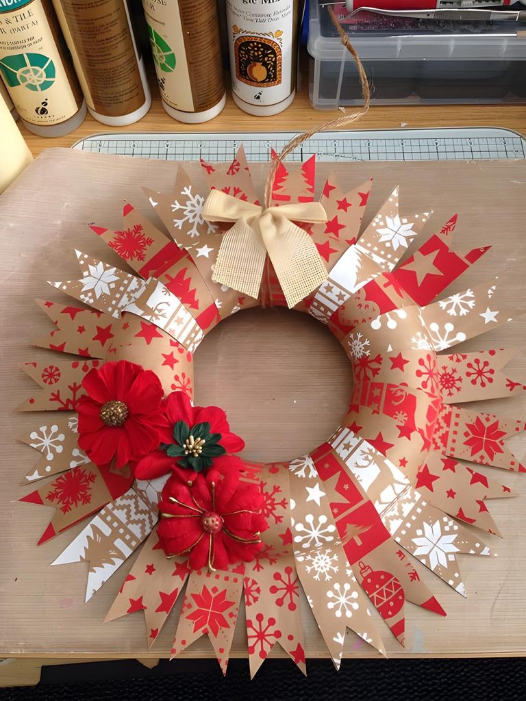 Christmas Wreath from Paper Strips - DIY Christmas Crafts for Kids