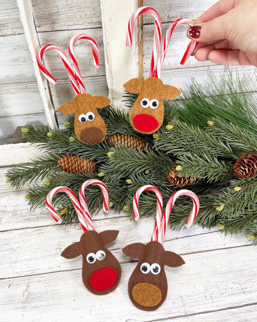 Candy Cane Reindeer - DIY Christmas Crafts for Kids