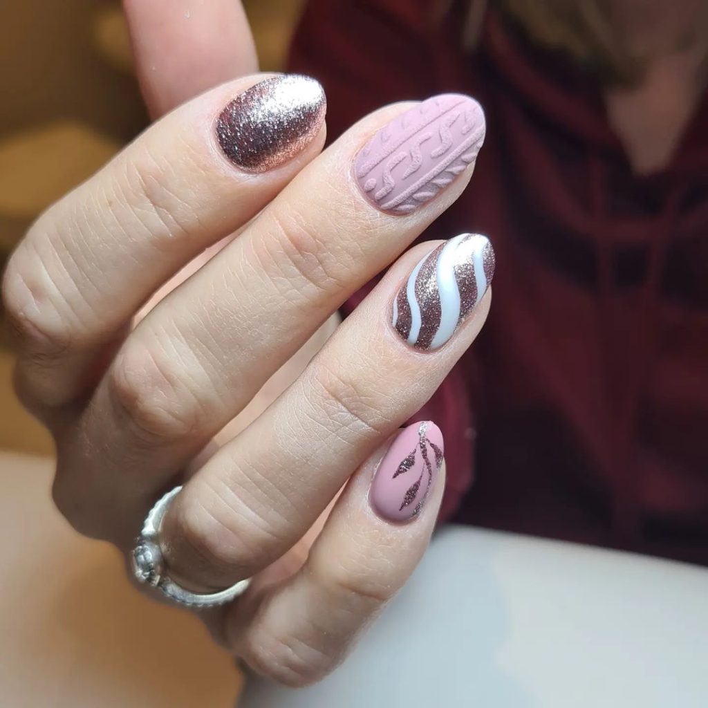 pink christmas nails