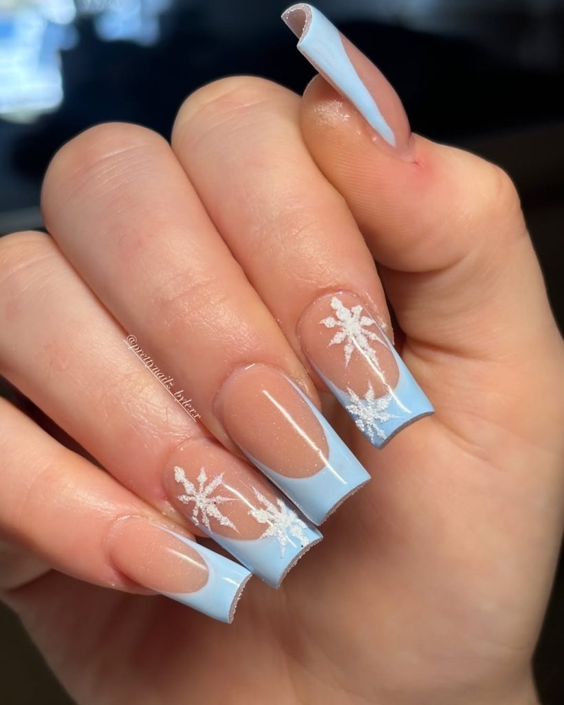 snowflake nails,