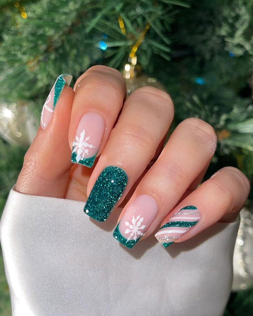 snowflake nails,